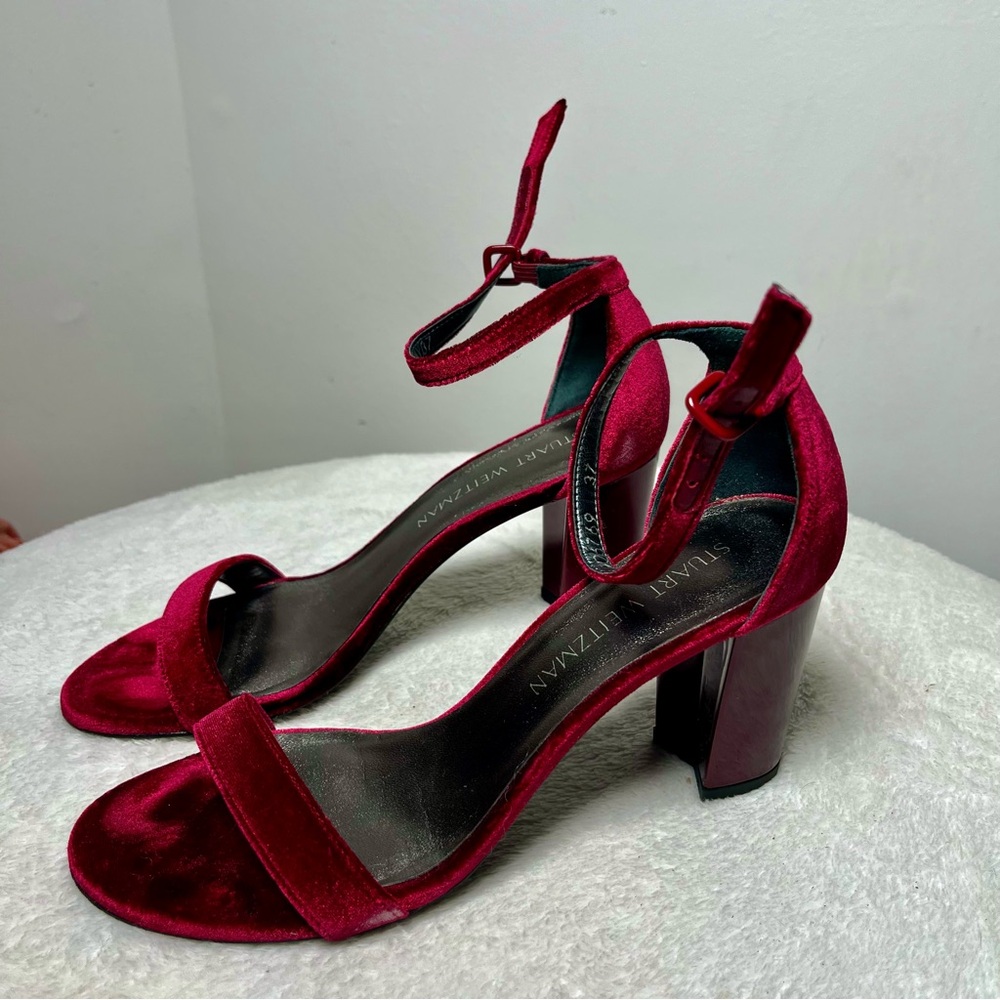 STUART WEITZMAN Burgundy Ankle Strap Block Heel, Size 37 (7)